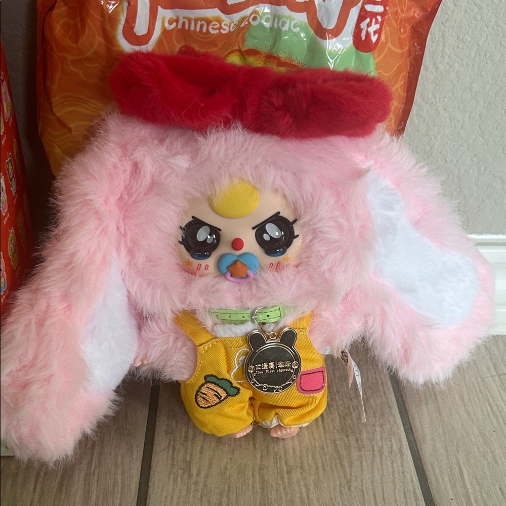 Baby Three Chinese Zodiac - Confirmed Rabbit with Special Eyes and Pacifier - Picture 3 of 5